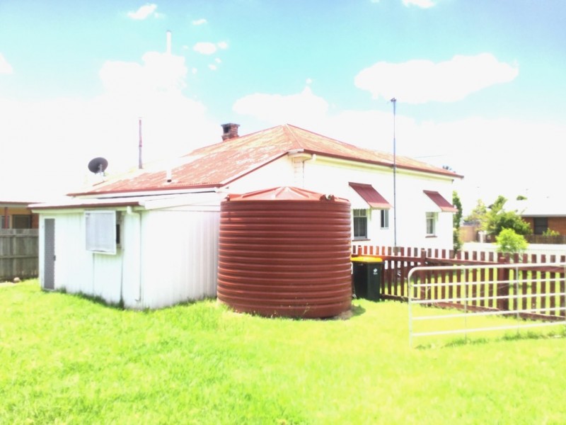 23 Stewart Avenue, Warwick QLD 4370