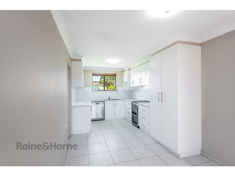 4 Obst Street, Harristown QLD 4350
