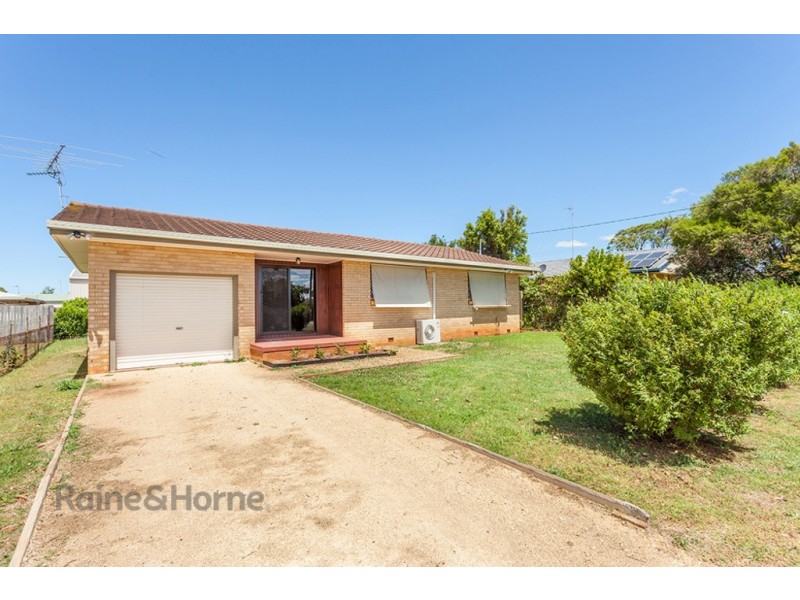 4 Obst Street, Harristown QLD 4350