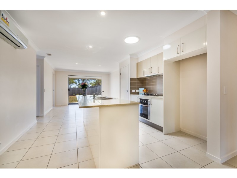 1/23 Edwin Street, Westbrook QLD 4350