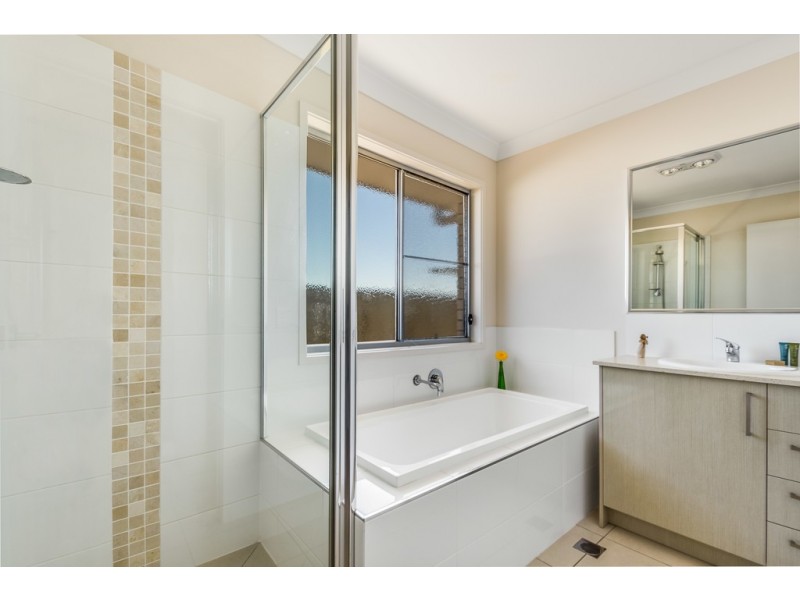 1/23 Edwin Street, Westbrook QLD 4350