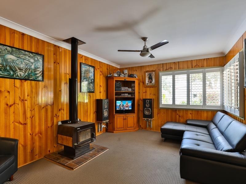 9 Clarissa Street, Newtown QLD 4350