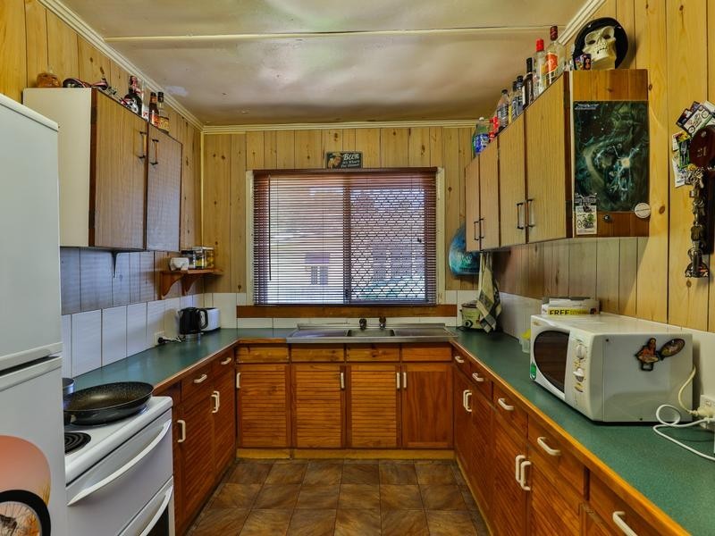 9 Clarissa Street, Newtown QLD 4350