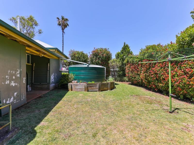 9 Clarissa Street, Newtown QLD 4350