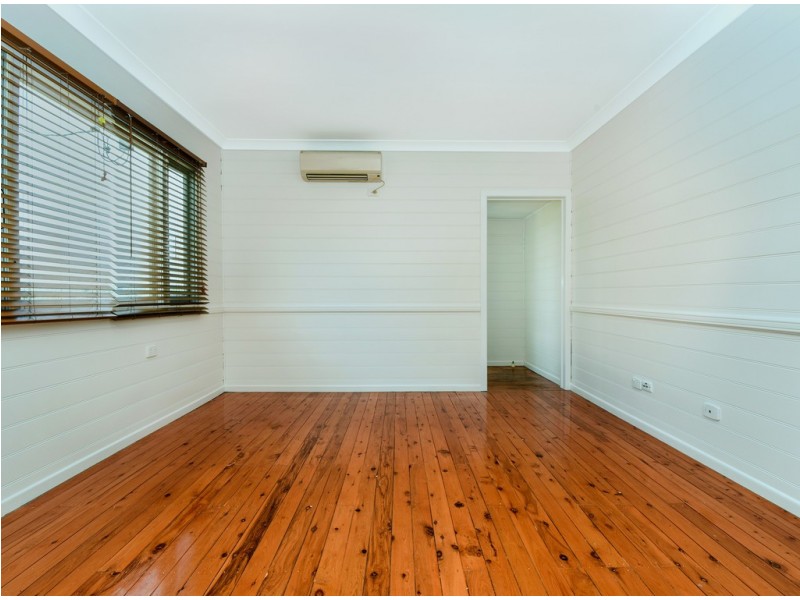 174 Ruthven Street, North Toowoomba QLD 4350