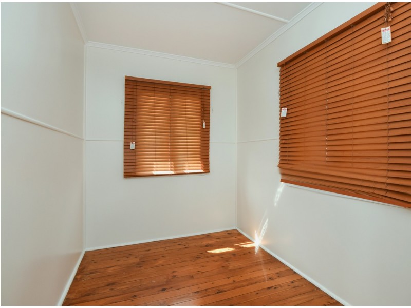 174 Ruthven Street, North Toowoomba QLD 4350