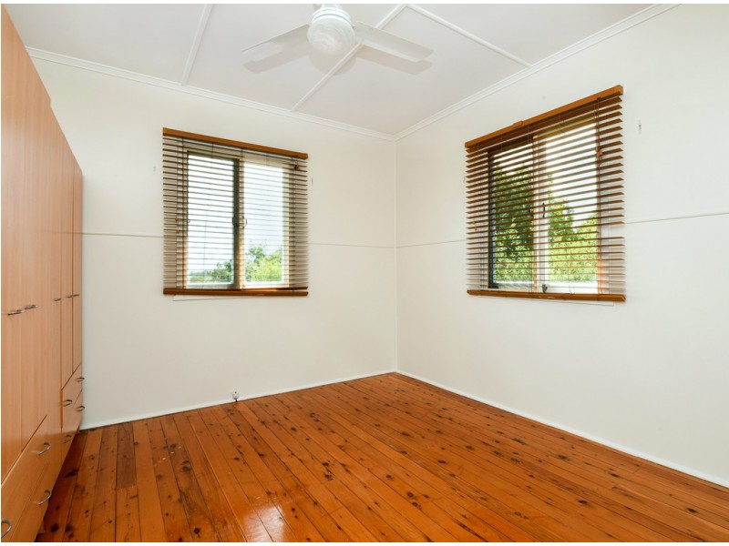 174 Ruthven Street, North Toowoomba QLD 4350