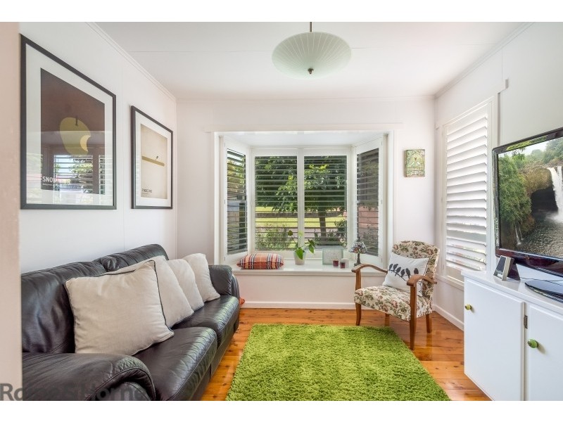 1 and 2 / 37 Barrymount Crescent, Mount Lofty QLD 4350