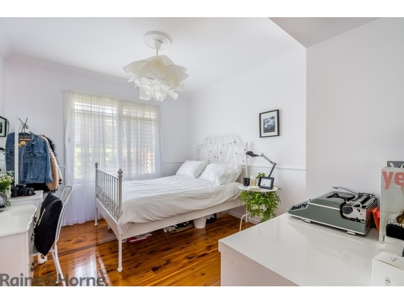 1 and 2 / 37 Barrymount Crescent, Mount Lofty QLD 4350