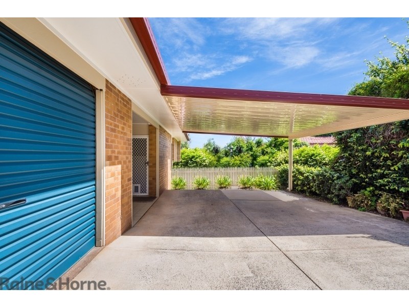 1 and 2 / 37 Barrymount Crescent, Mount Lofty QLD 4350