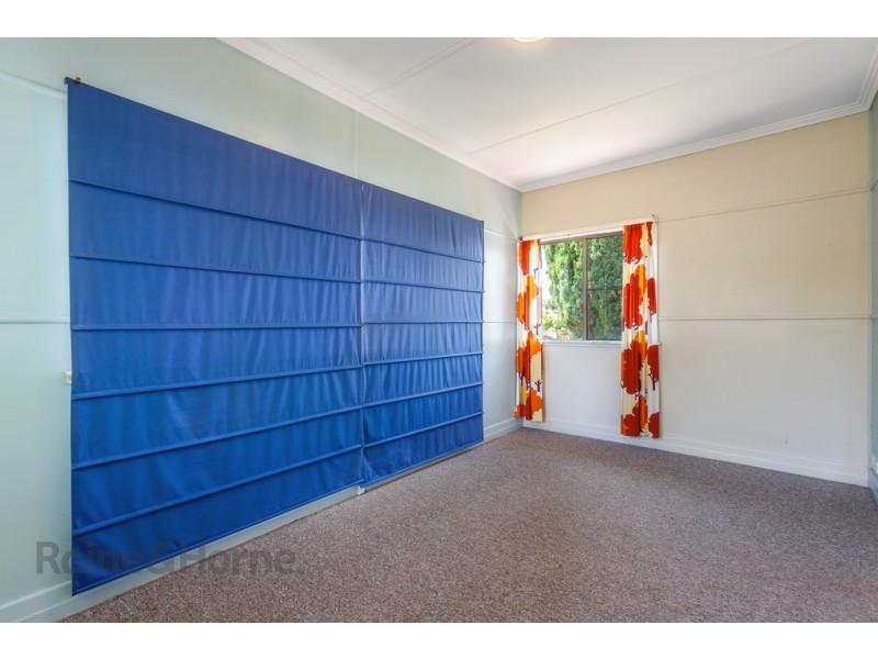 8A Bothwell Street, Newtown QLD 4350
