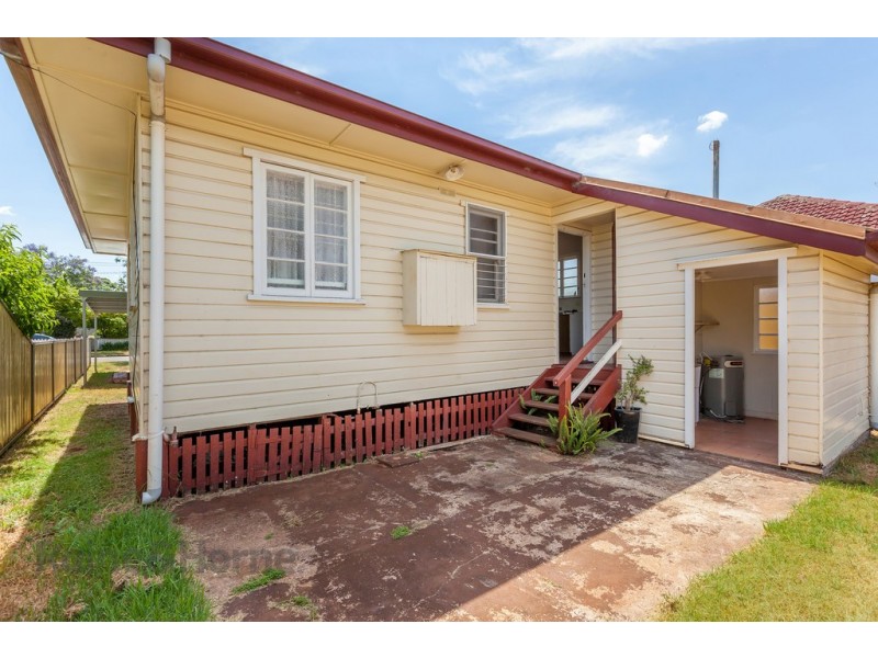 8A Bothwell Street, Newtown QLD 4350