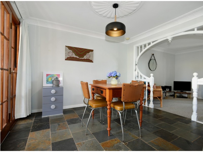 4/2 Sharon Court, Darling Heights QLD 4350