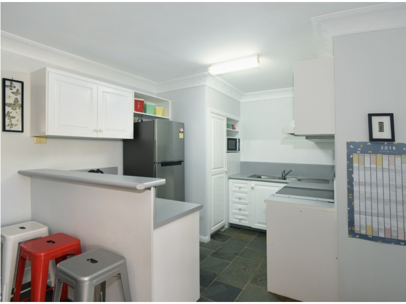 4/2 Sharon Court, Darling Heights QLD 4350
