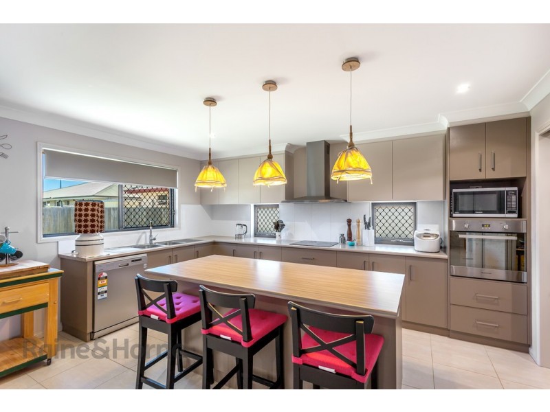 27 Opperman Drive, Kearneys Spring QLD 4350