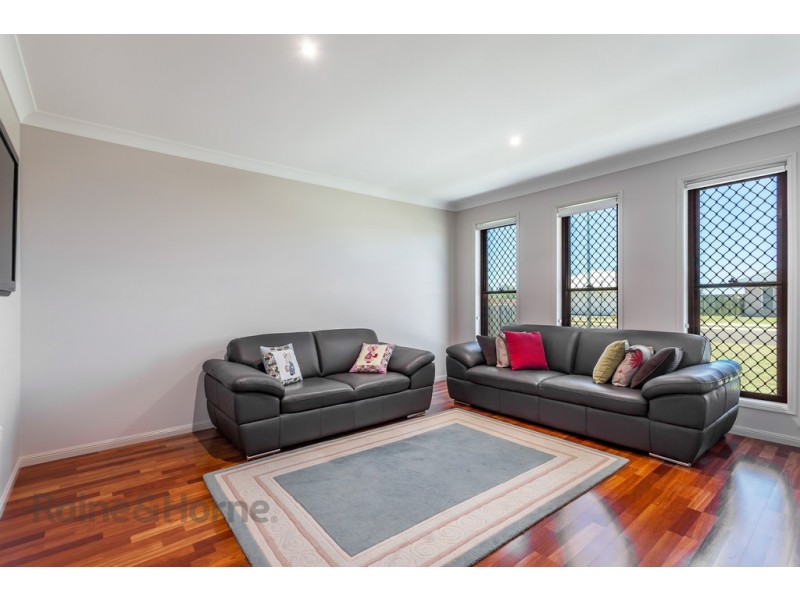 27 Opperman Drive, Kearneys Spring QLD 4350