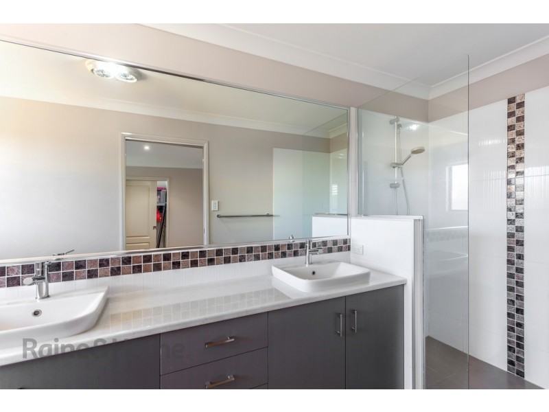 27 Opperman Drive, Kearneys Spring QLD 4350