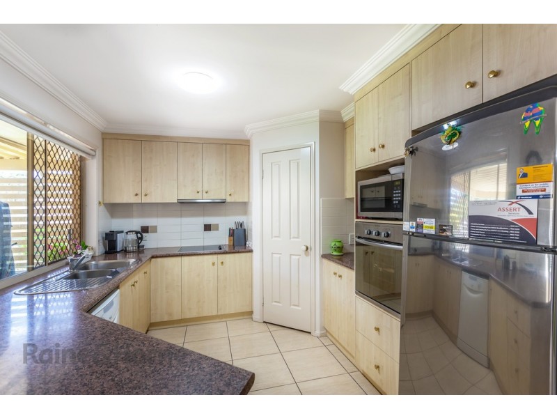 71 Hogg Street, Cranley QLD 4350