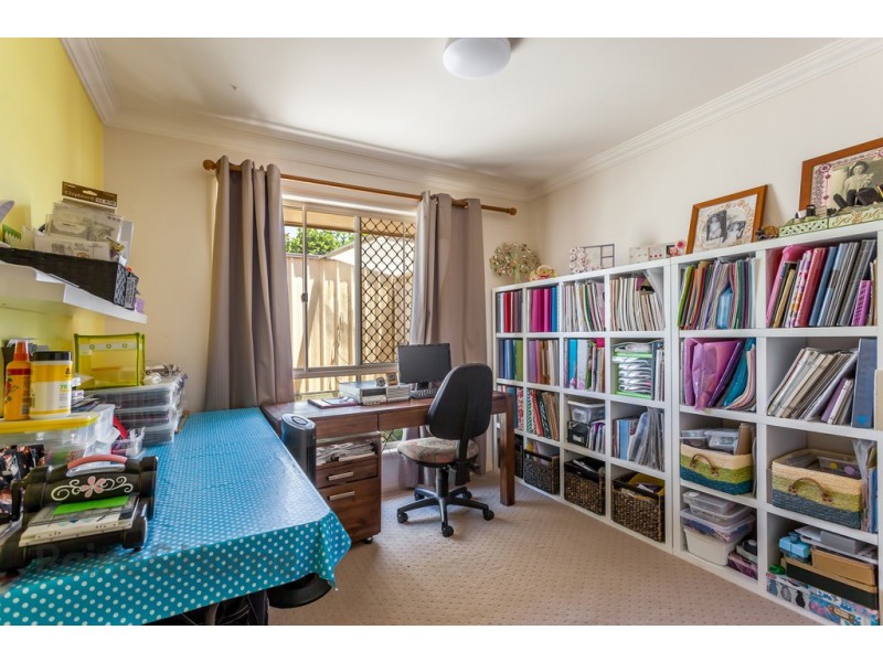 71 Hogg Street, Cranley QLD 4350
