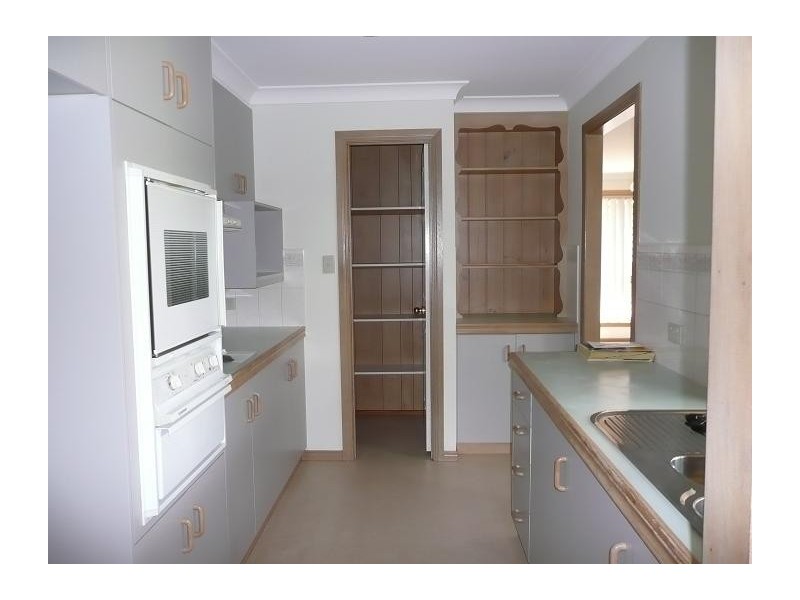 10 Quelch Street, Rockville QLD 4350