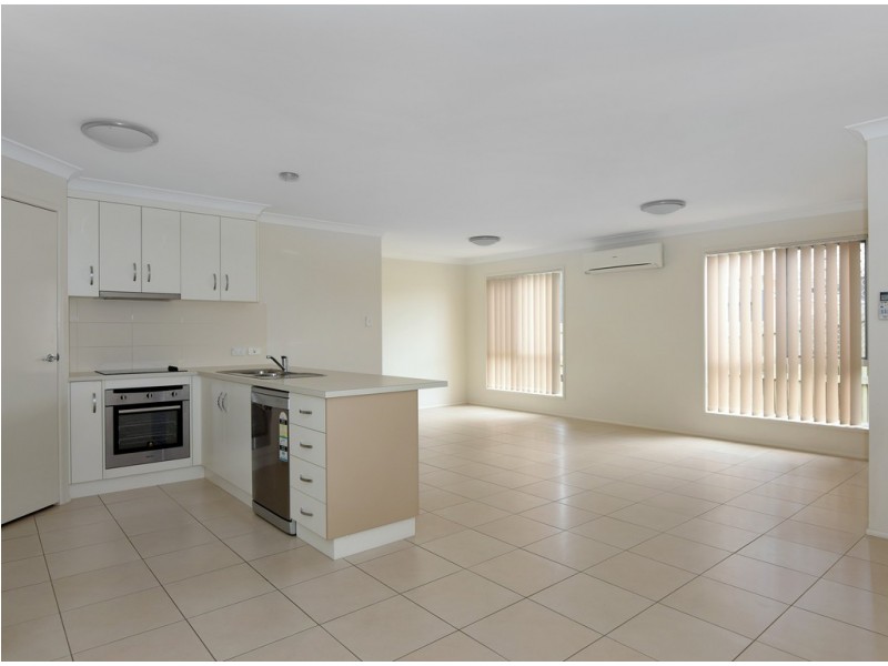 2/62 Ramsay Street, Centenary Heights QLD 4350