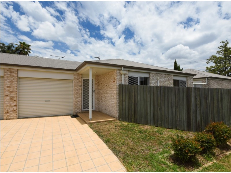 2/62 Ramsay Street, Centenary Heights QLD 4350