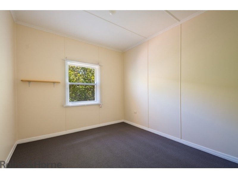 295 South Street, Harristown QLD 4350