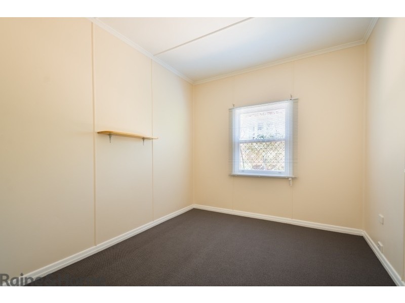 295 South Street, Harristown QLD 4350