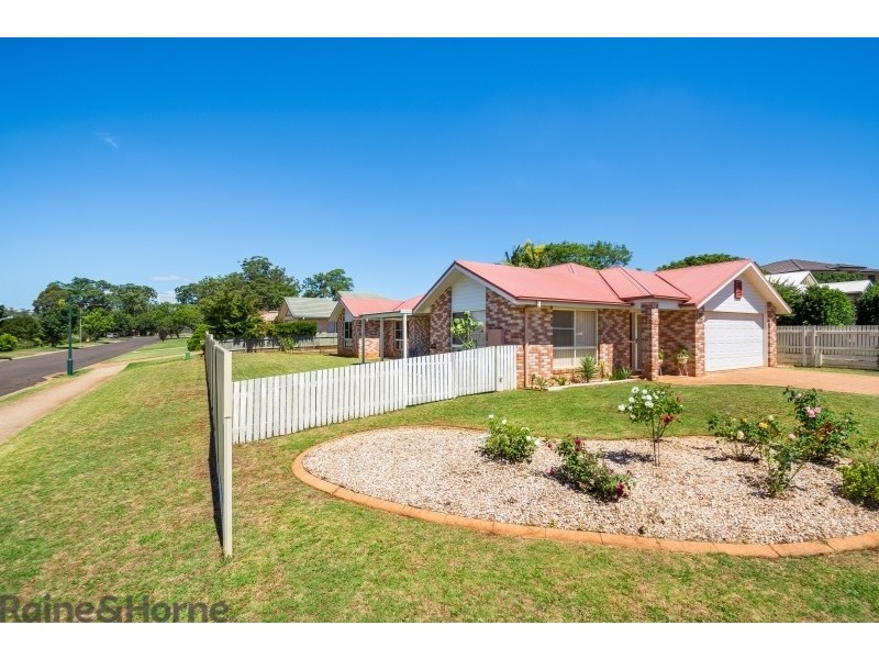 2 Vanham Close, Middle Ridge QLD 4350