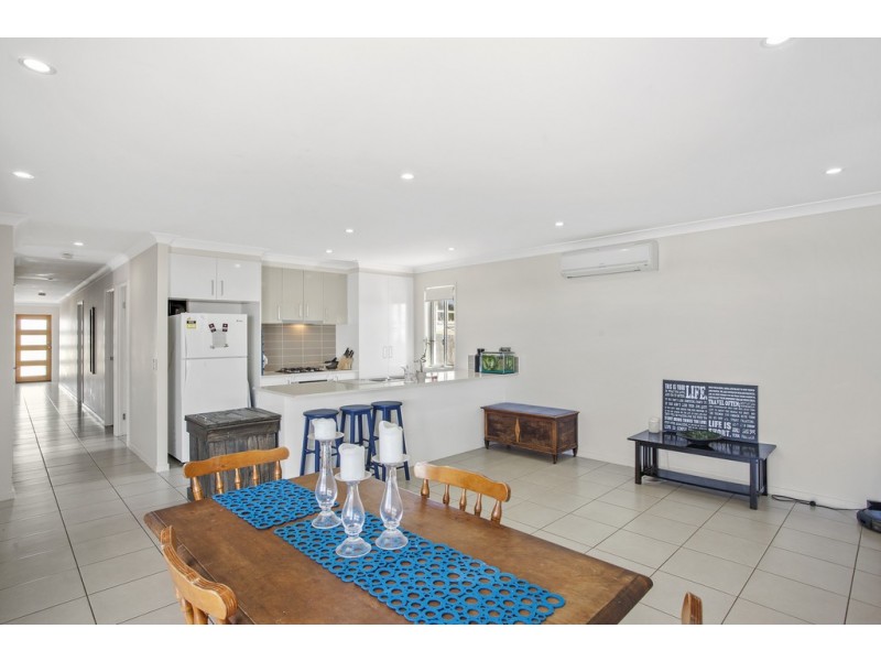 32 Edwin Street, Westbrook QLD 4350