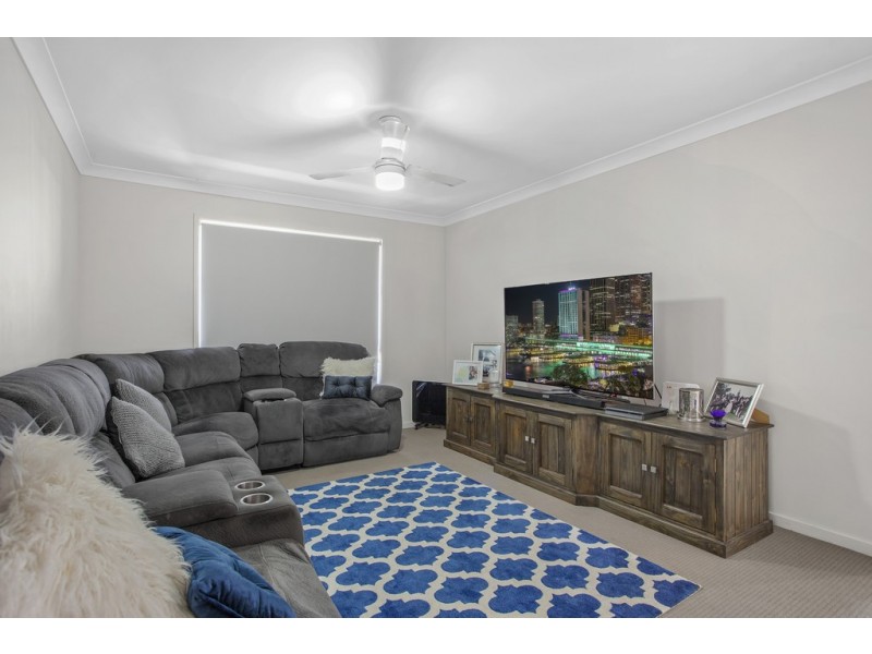 32 Edwin Street, Westbrook QLD 4350