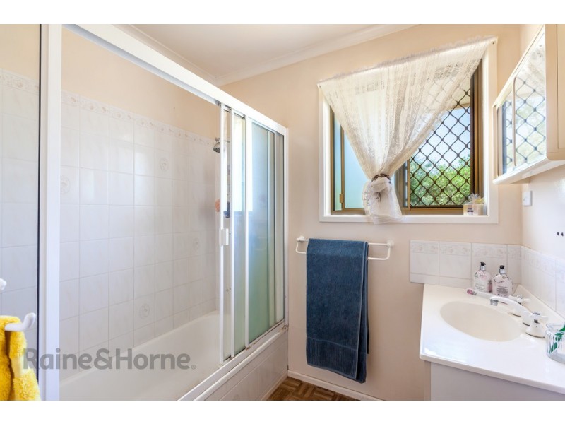 46 Lotus Crescent, Centenary Heights QLD 4350