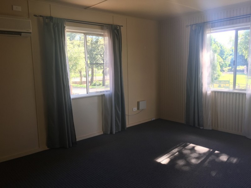 208 Mackenzie Street, Rangeville QLD 4350