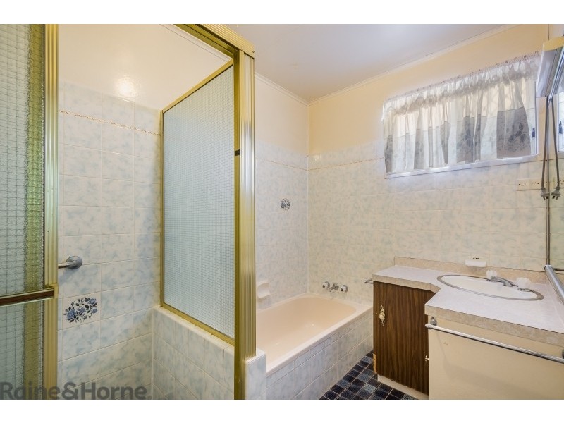 15 Denyer Street, Wilsonton QLD 4350