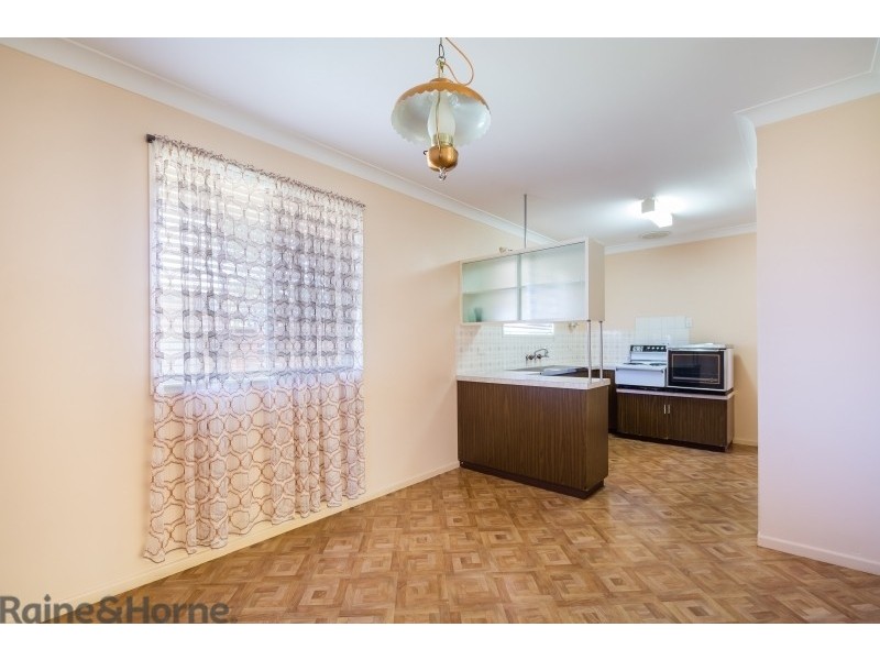 15 Denyer Street, Wilsonton QLD 4350