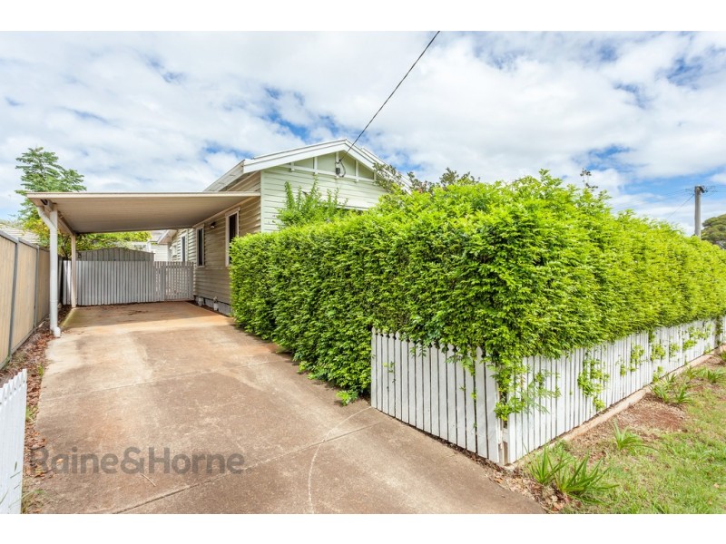 188 Perth Street, South Toowoomba QLD 4350