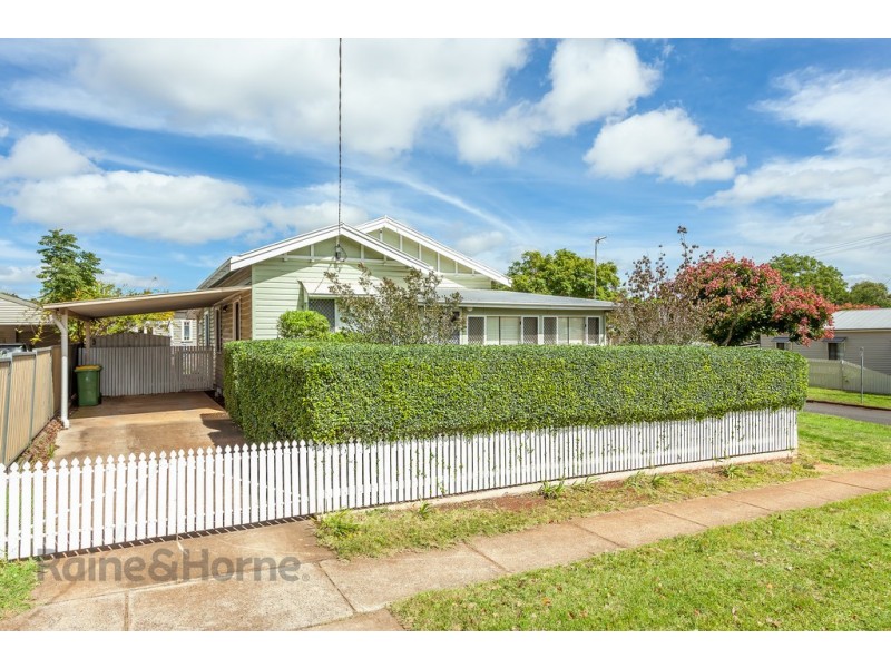 188 Perth Street, South Toowoomba QLD 4350