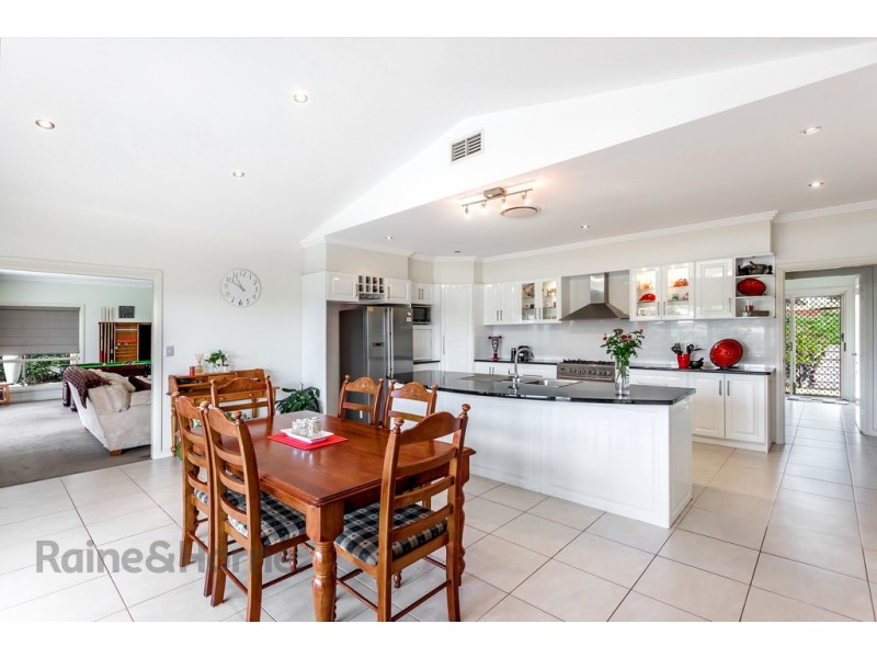 14 Hickey Court, Cotswold Hills QLD 4350