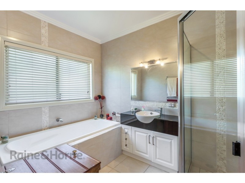 14 Hickey Court, Cotswold Hills QLD 4350