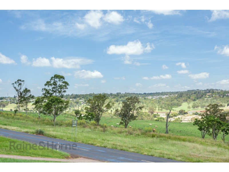 274 Goombungee Road, Harlaxton QLD 4350