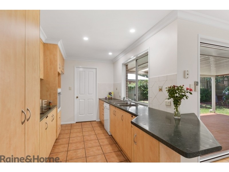 562 Hume Street, Middle Ridge QLD 4350