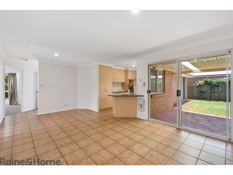 562 Hume Street, Middle Ridge QLD 4350
