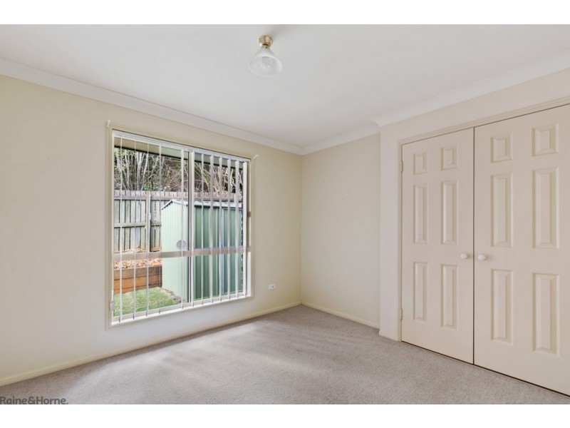 4 Vanham Close, Middle Ridge QLD 4350