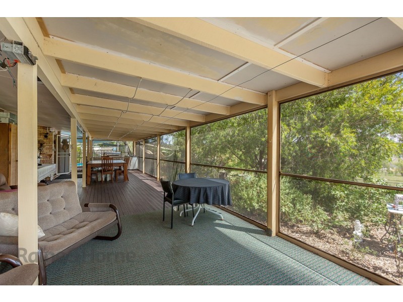 102 Boundary Street, Cranley QLD 4350