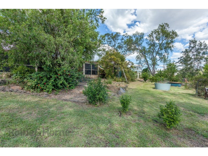 102 Boundary Street, Cranley QLD 4350