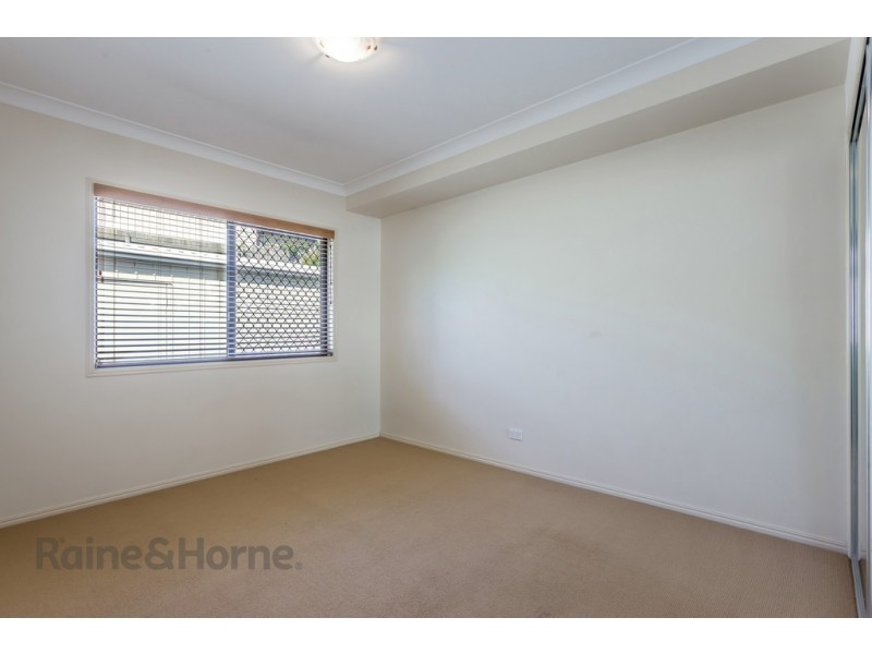 28 Holt Street, Middle Ridge QLD 4350