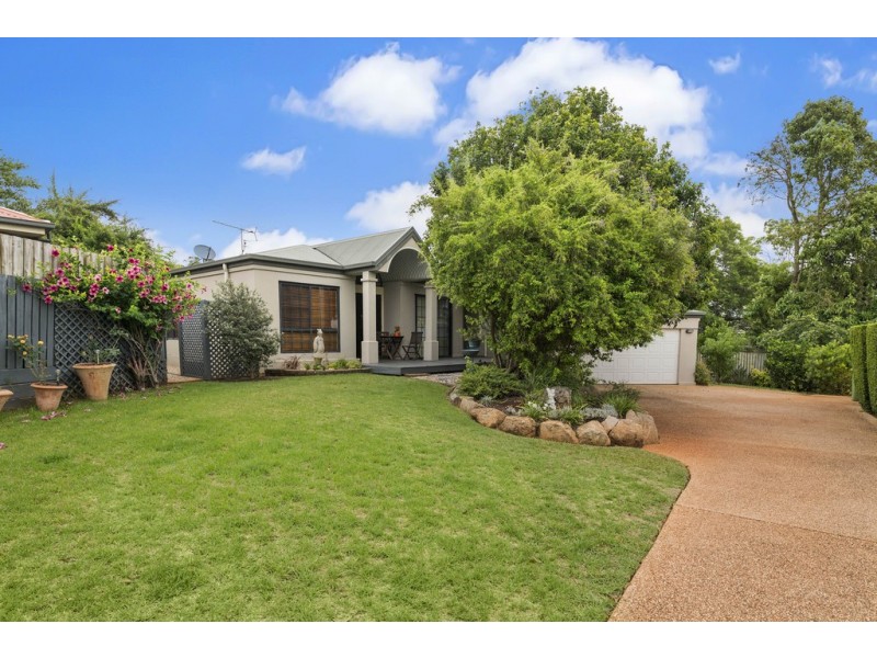 30 Sweetapple Crescent, Centenary Heights QLD 4350