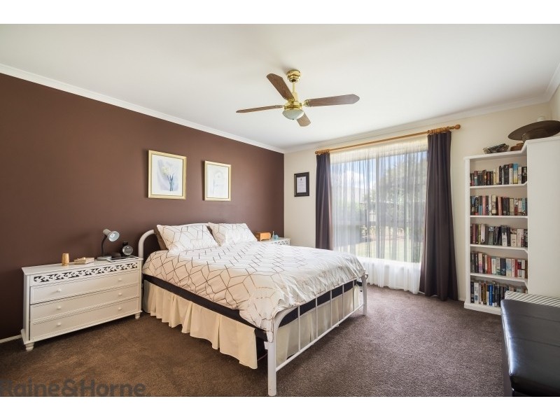 10 Chifley Court, Middle Ridge QLD 4350