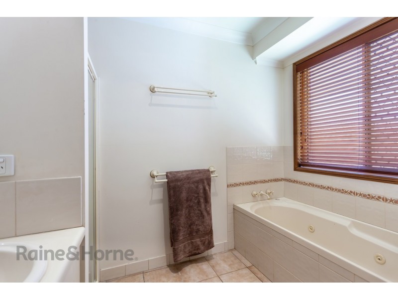 23 Meredith Crescent, Rangeville QLD 4350