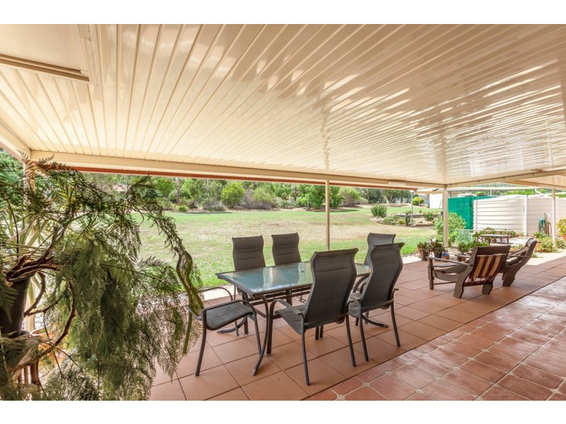 7 Madison Court, Glenvale QLD 4350
